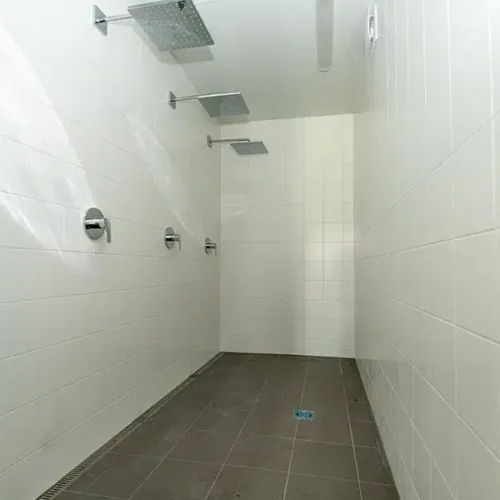 Douches in modulaire unit